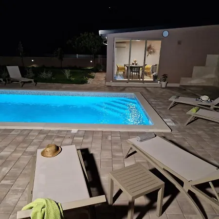 Апартаменты With Pool