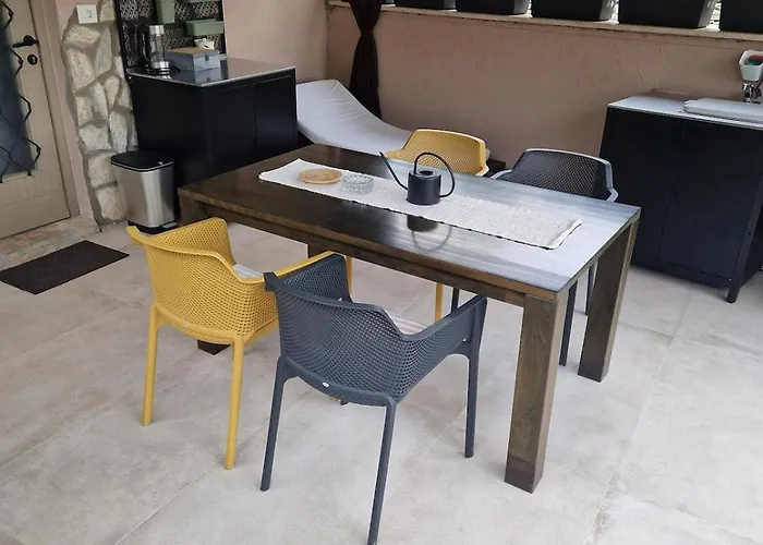 With Pool Apartman *